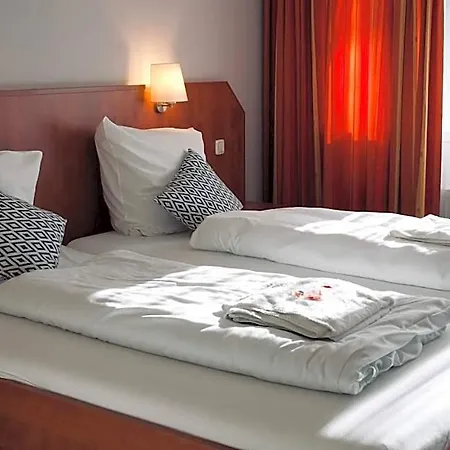 Gaestehaus Tilly Отель