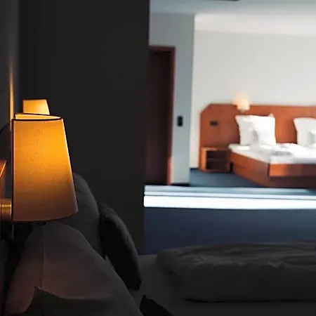 Отель Gaestehaus Tilly