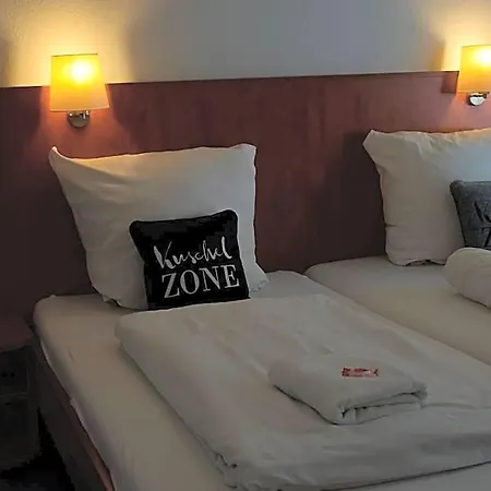 Отель Gaestehaus Tilly *